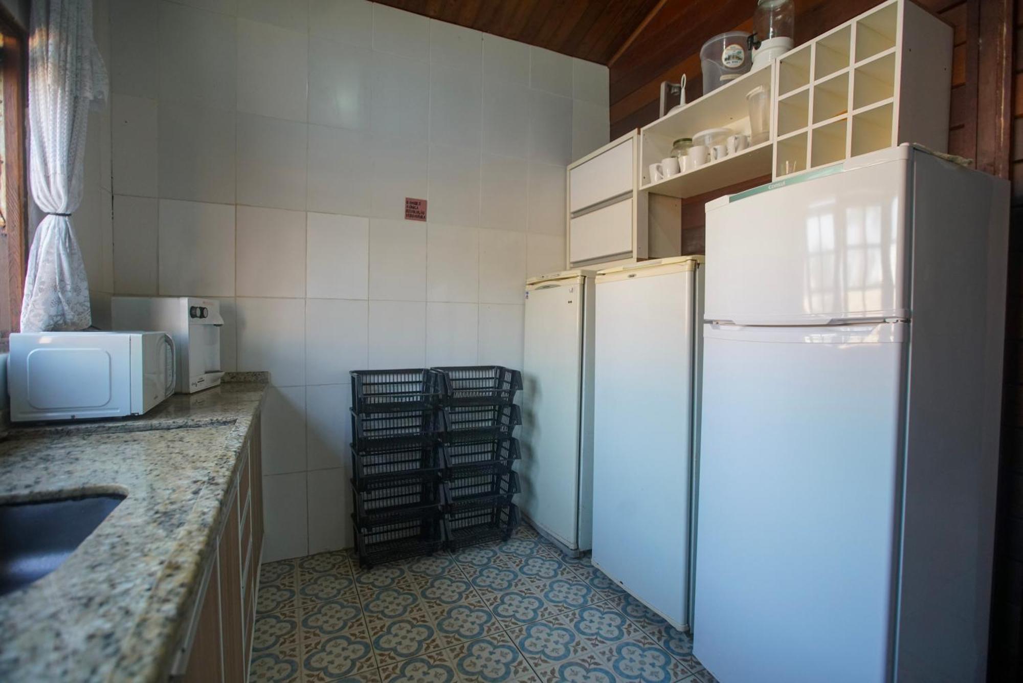 Hostel Capricornio Carcara كاراغواتاتوبا المظهر الخارجي الصورة